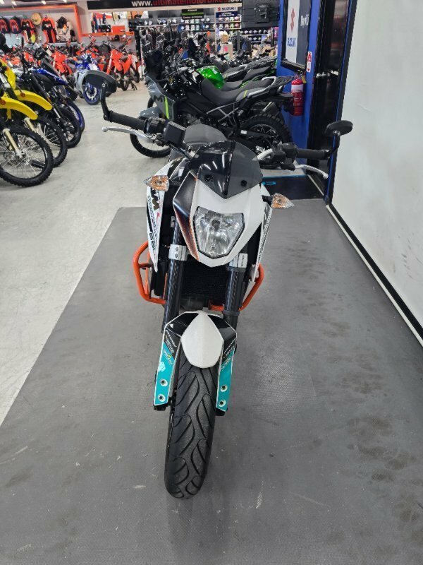 2013 KTM 690 DUKE ROAD