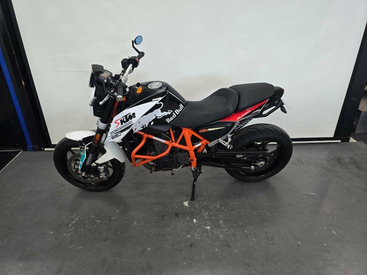 2013 KTM 690 DUKE ROAD