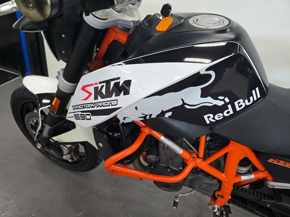 2013 KTM 690 DUKE ROAD