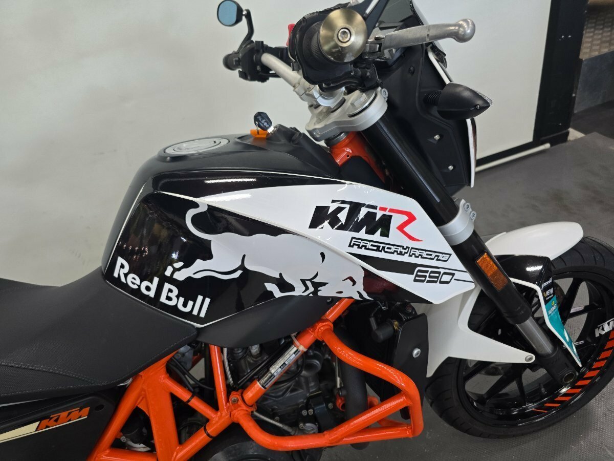 2013 KTM 690 DUKE ROAD