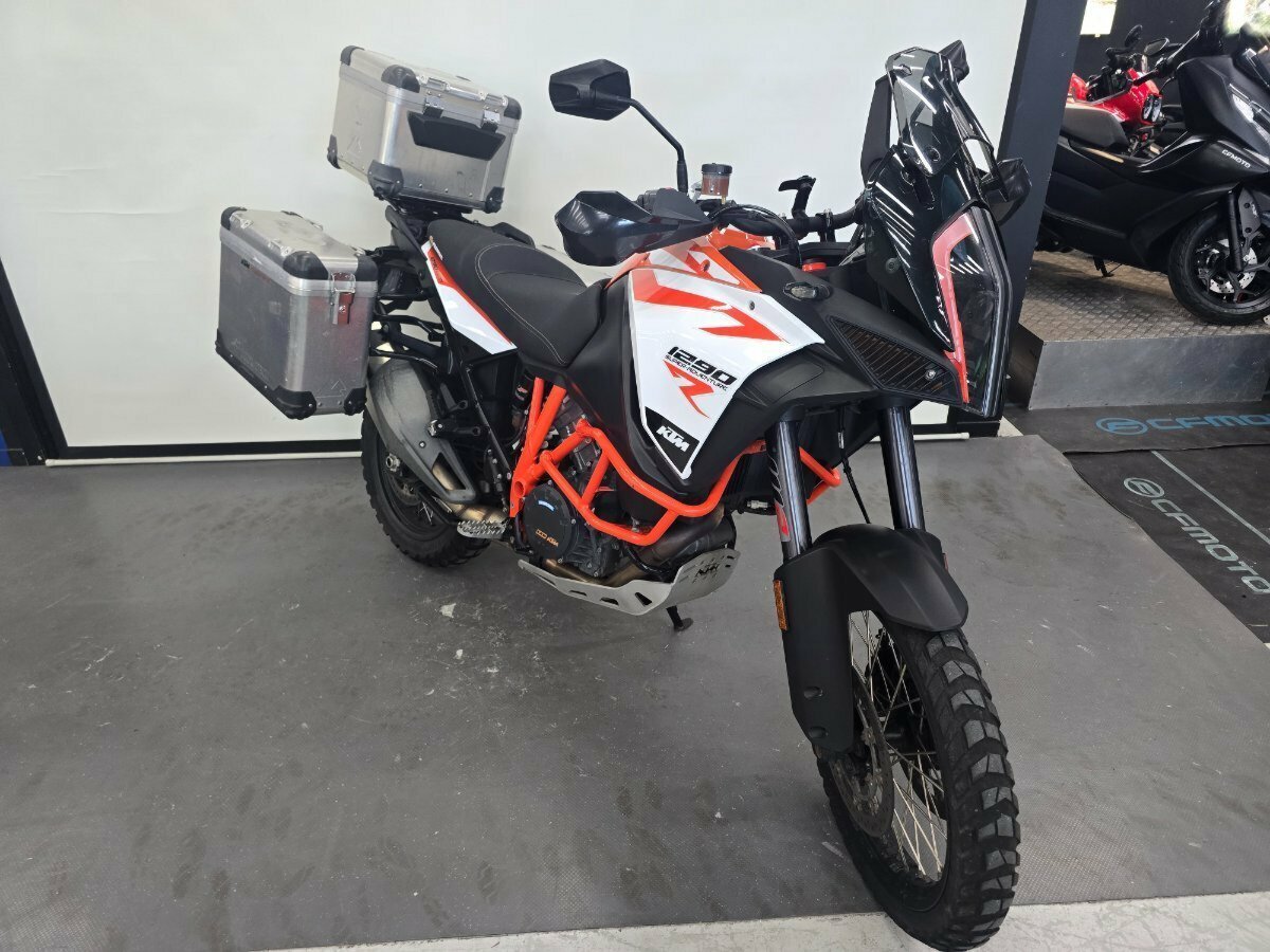 2017 KTM SUPER ADVENTURE R DUAL SPORTS