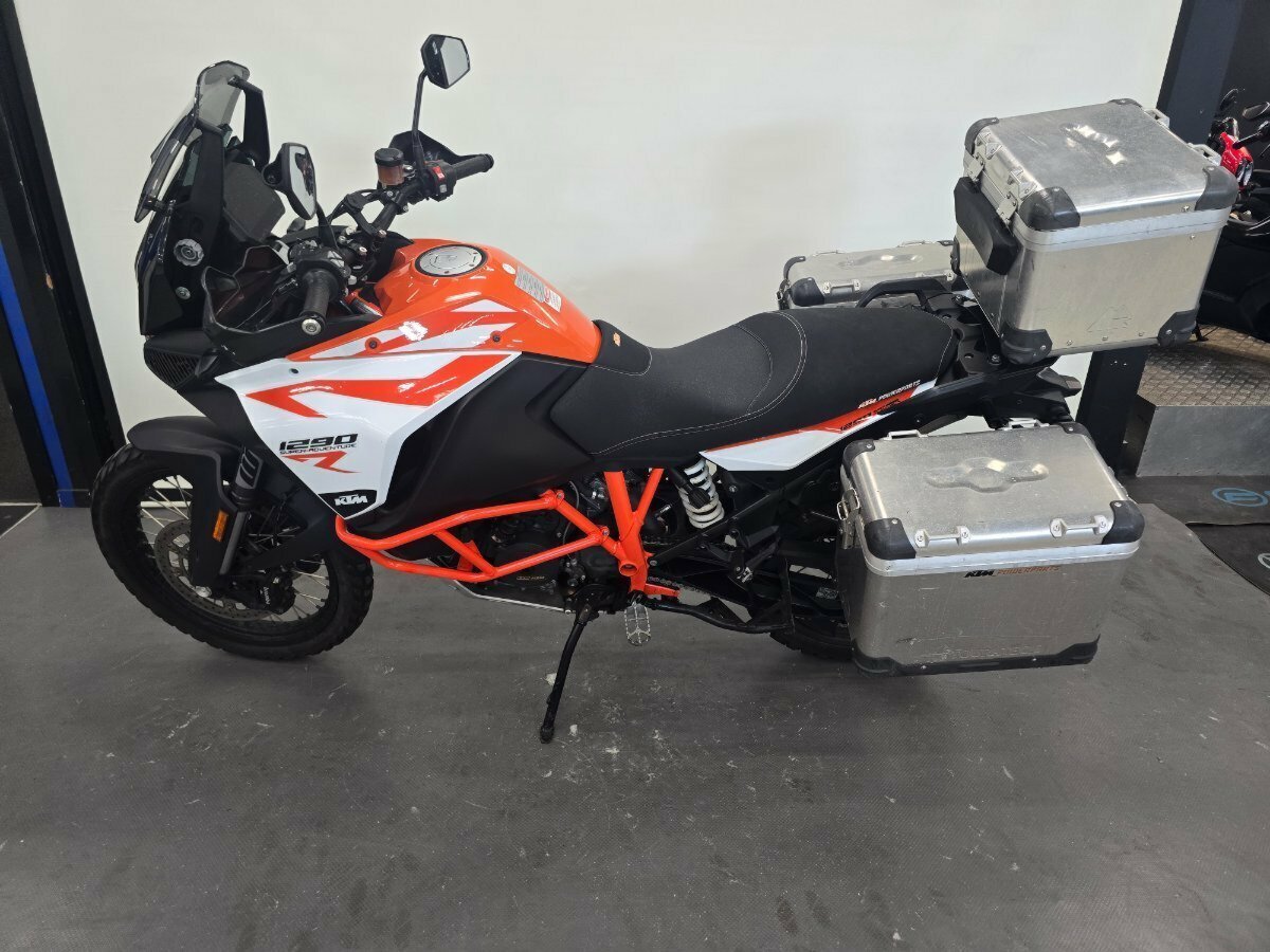2017 KTM SUPER ADVENTURE R DUAL SPORTS