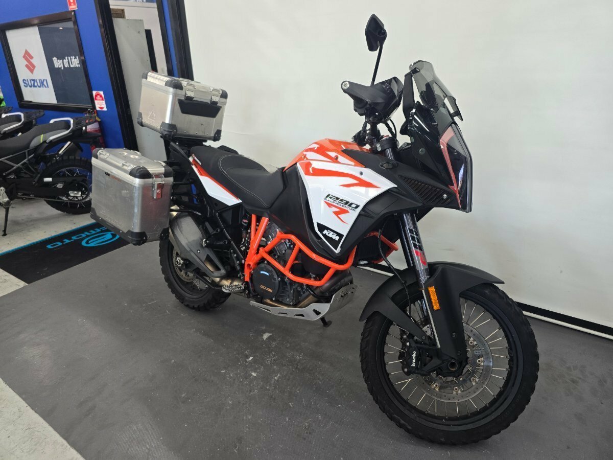 2017 KTM SUPER ADVENTURE R DUAL SPORTS