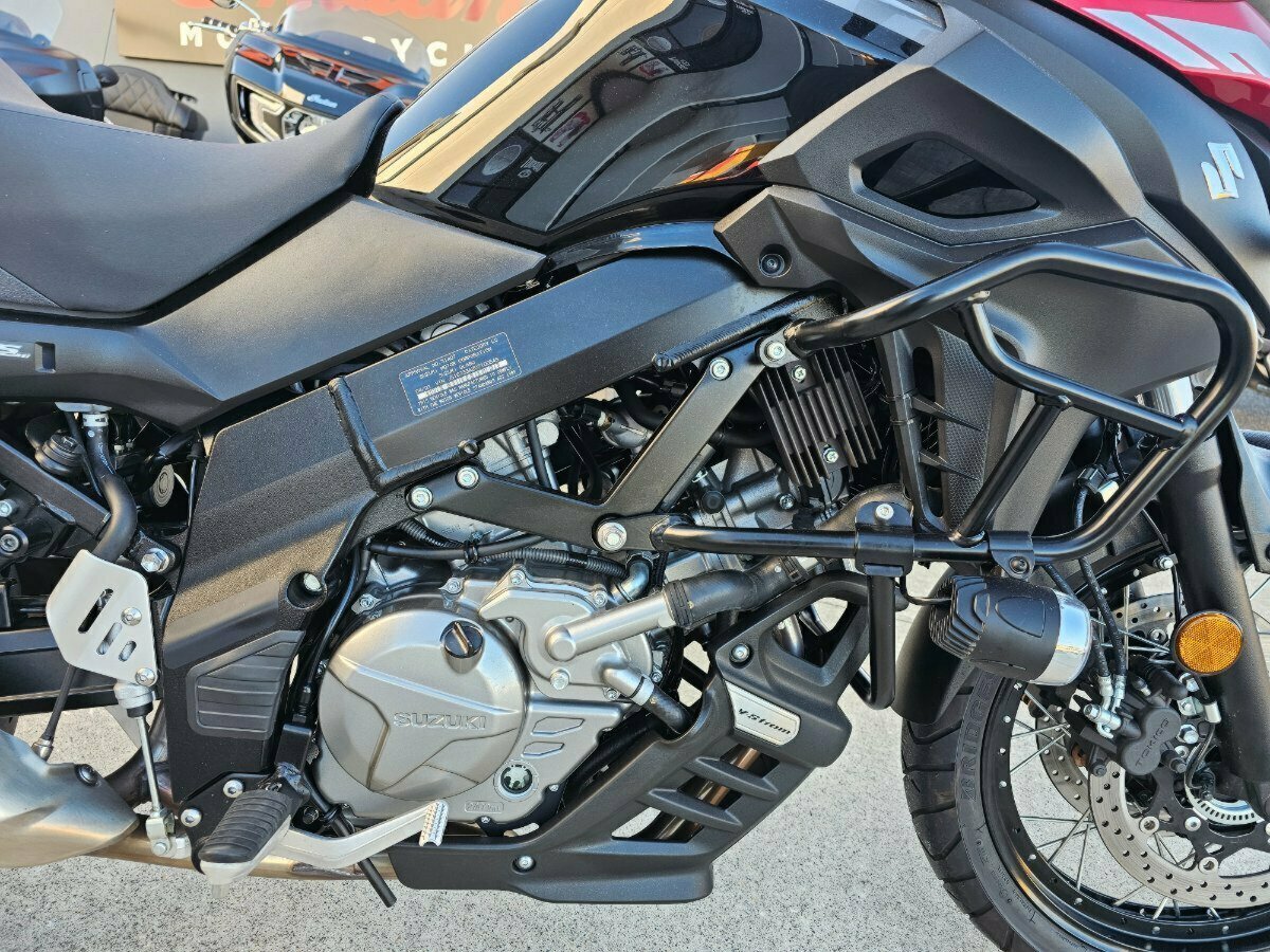 2021 SUZUKI V-STROM 650 (DL650A) DUAL SPORTS