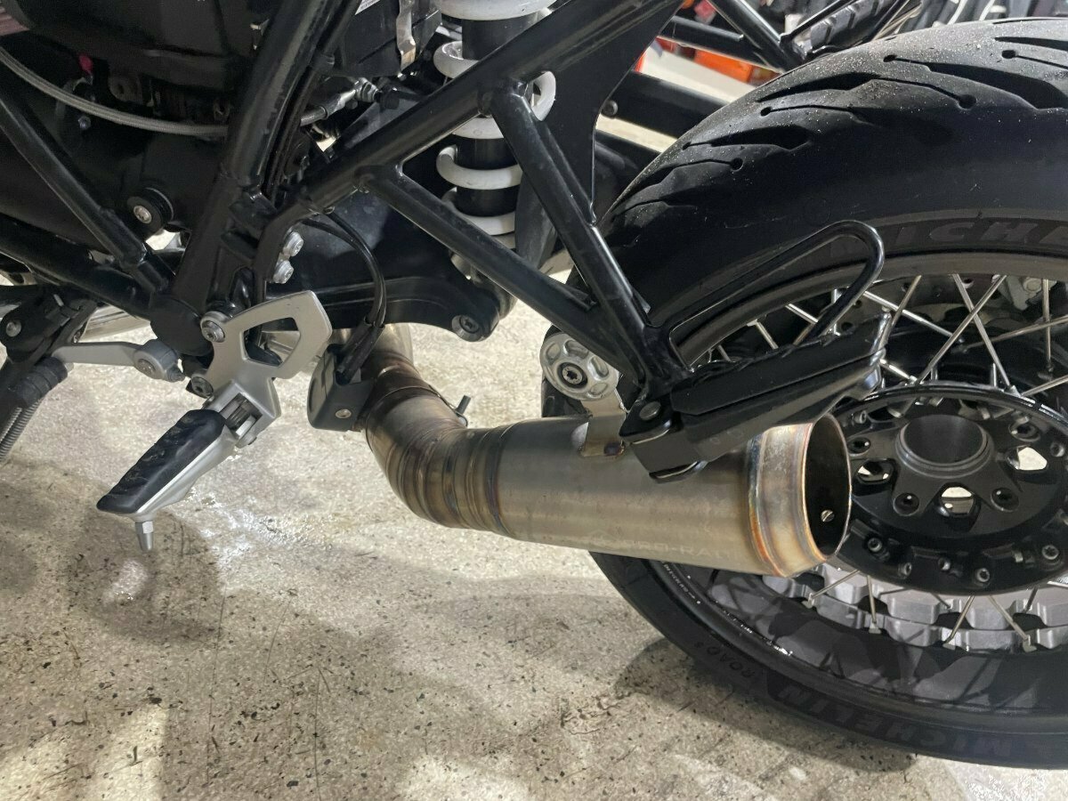 2021 BMW R NINE T SPORTS