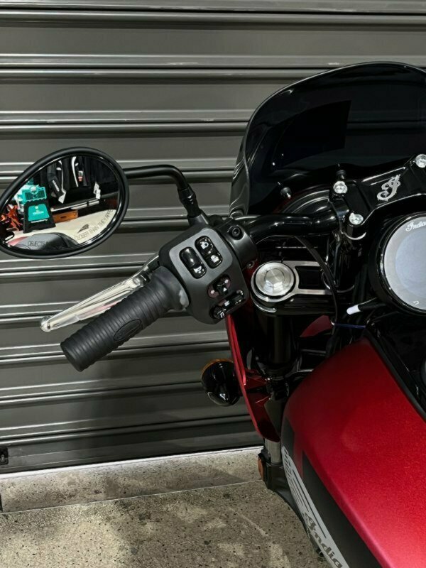 2024 INDIAN SPORT CHIEF CRUISER