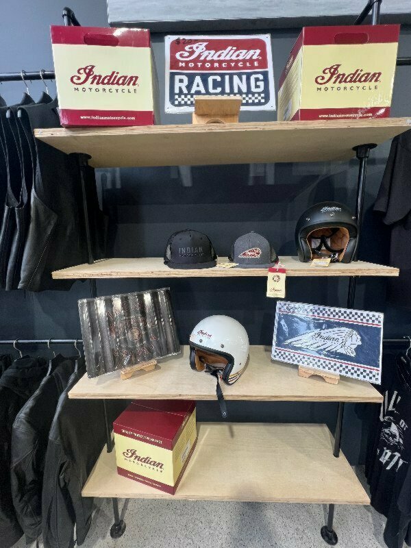2021 INDIAN SCOUT BOBBER THUNDER BLK SMOKE CRUISER