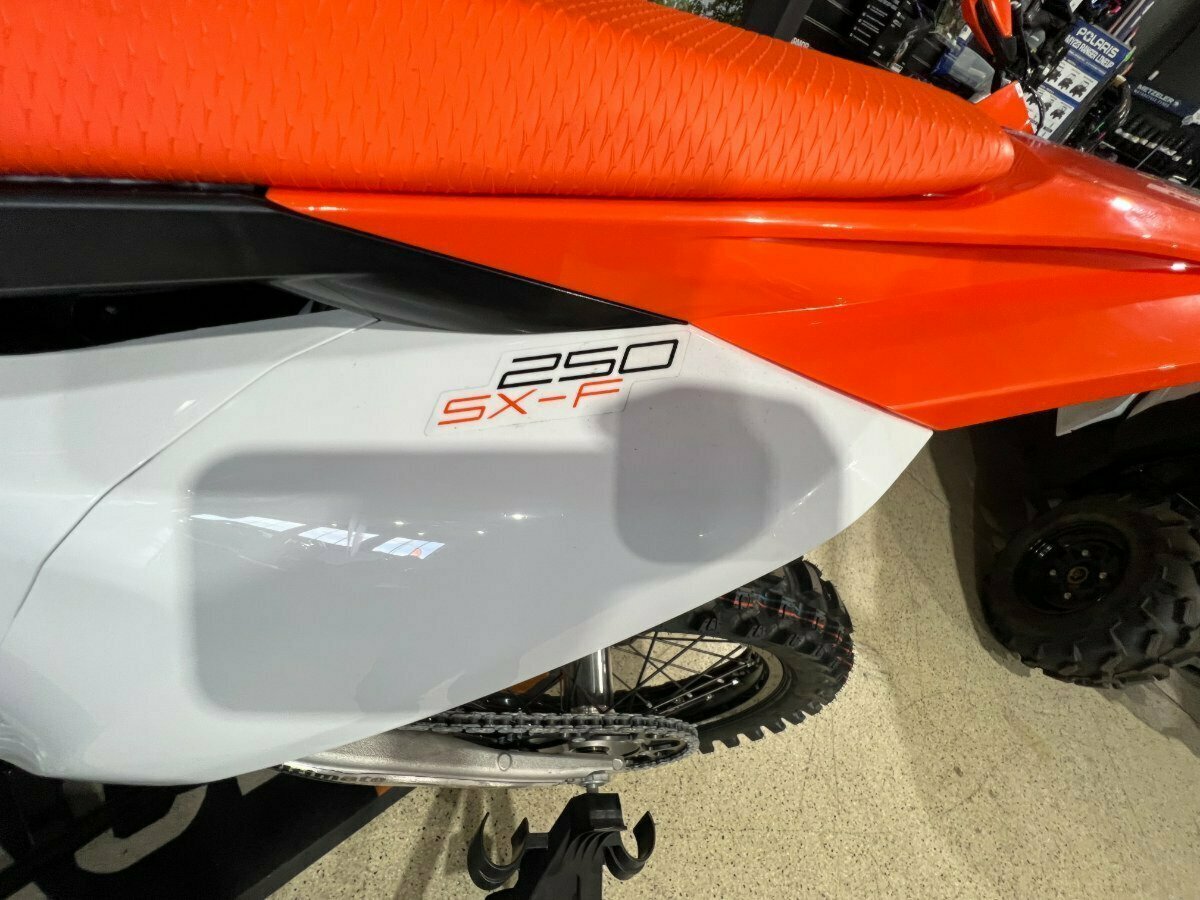 2024 KTM 250 SX-F MOTOCROSS