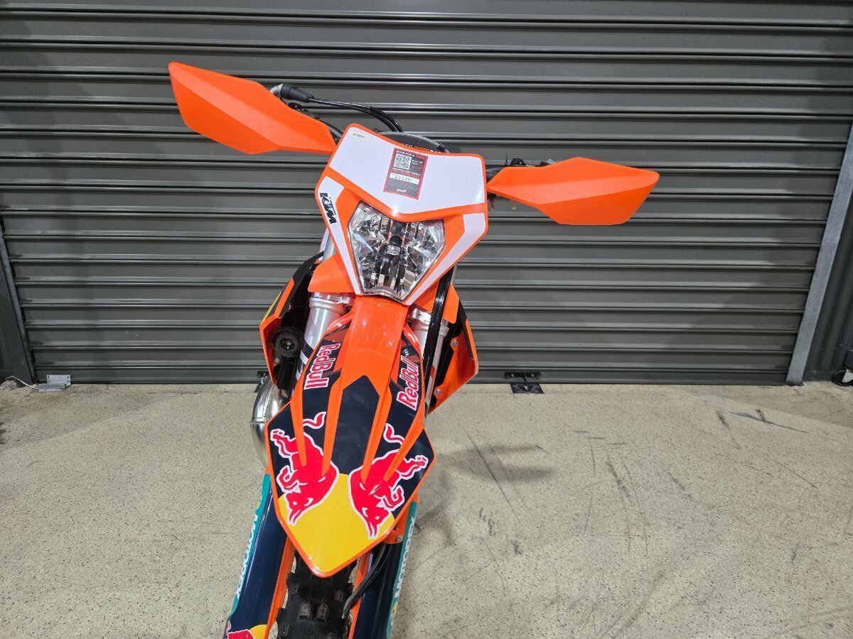 2025 KTM 300 EXC CHAMPIONS EDITION ENDURO