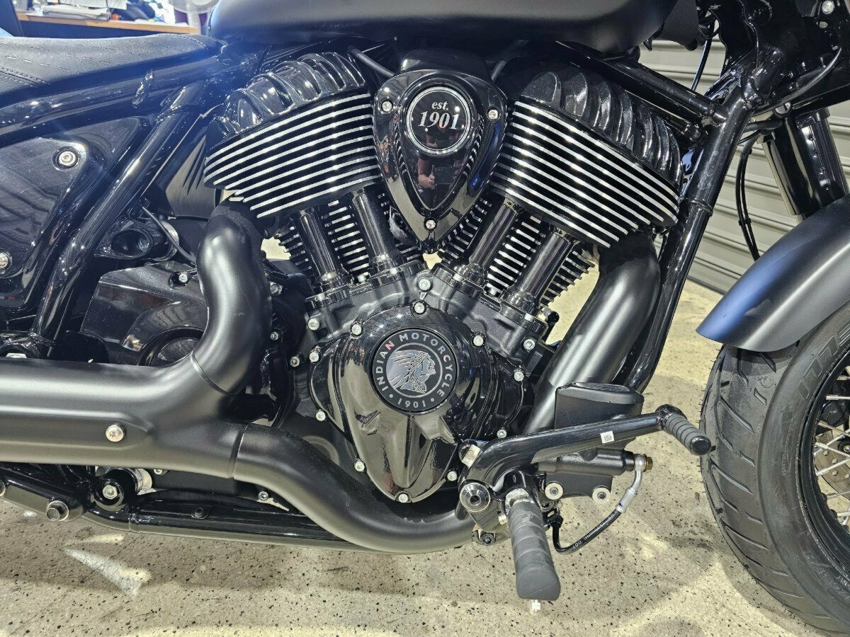 2024 INDIAN CHIEF BOBBER DARK HORSE TOURER