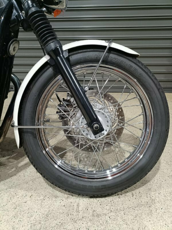 2015 TRIUMPH BONNEVILLE T100 ROAD