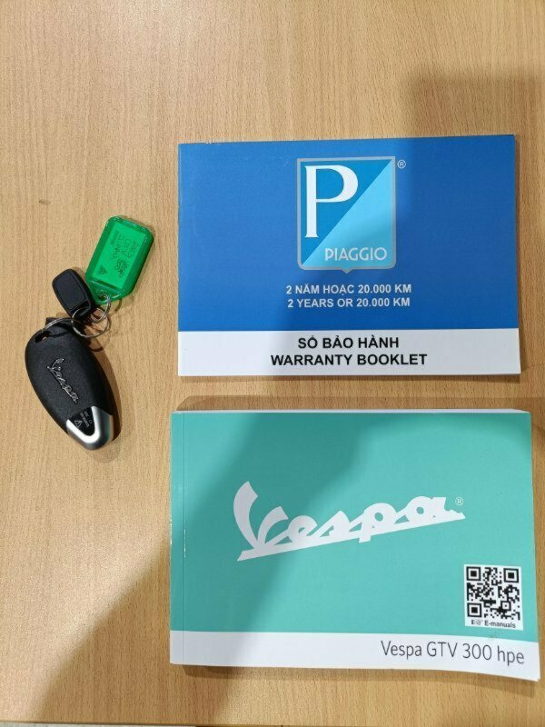 2023 VESPA GTS/GTV 300 SEI GIORNI SCOOTER