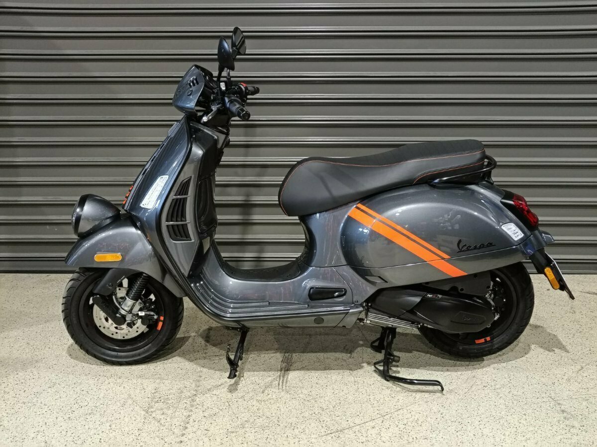 2023 VESPA GTS/GTV 300 SEI GIORNI SCOOTER