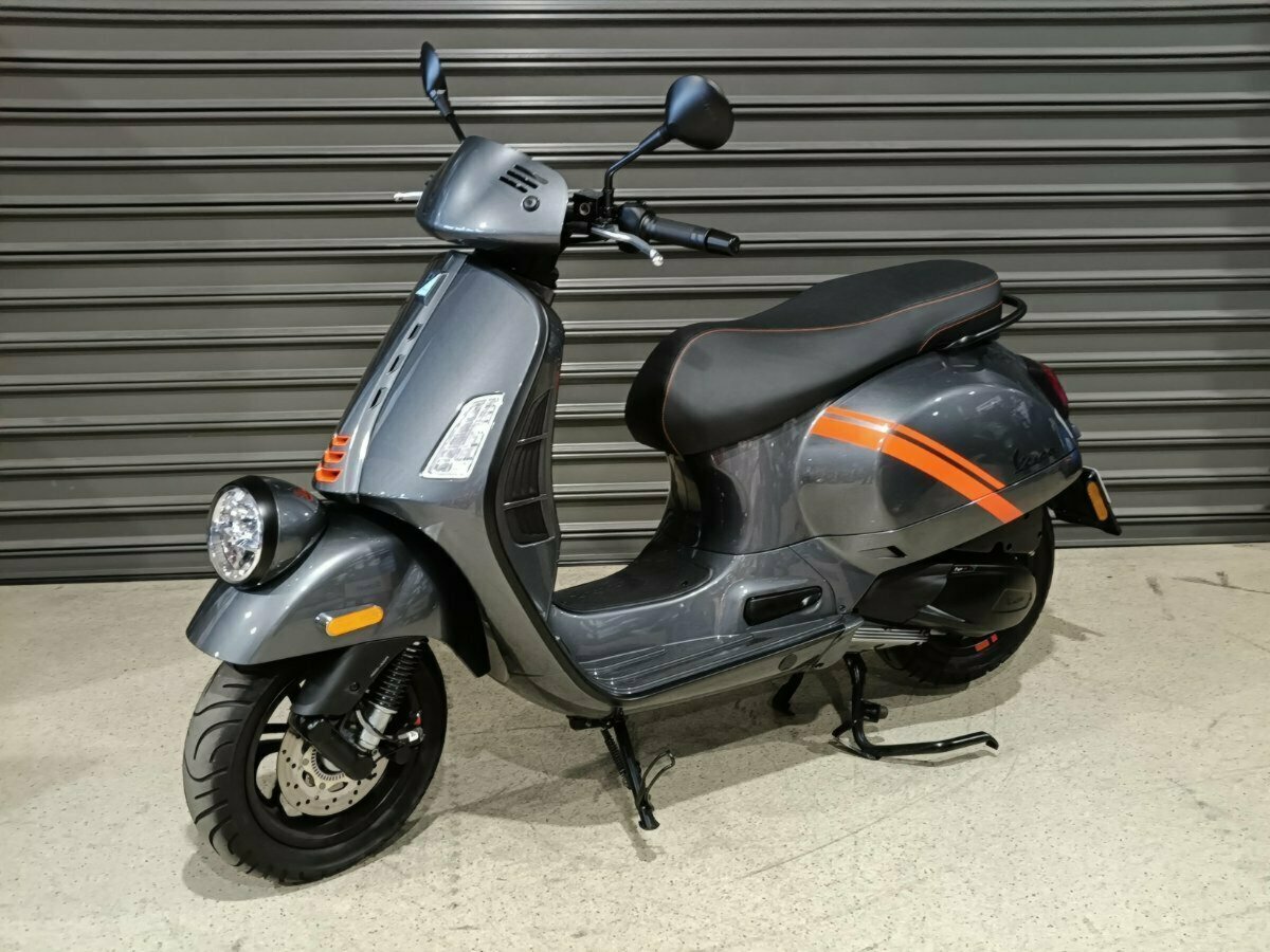 2023 VESPA GTS/GTV 300 SEI GIORNI SCOOTER