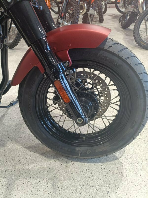 2024 INDIAN CHIEF BOBBER DARK HORSE TOURER