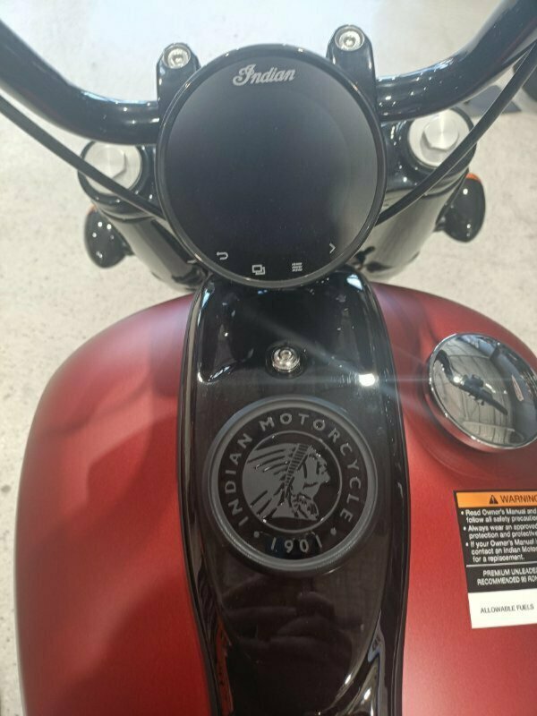 2024 INDIAN CHIEF BOBBER DARK HORSE TOURER