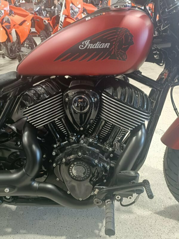 2024 INDIAN CHIEF BOBBER DARK HORSE TOURER