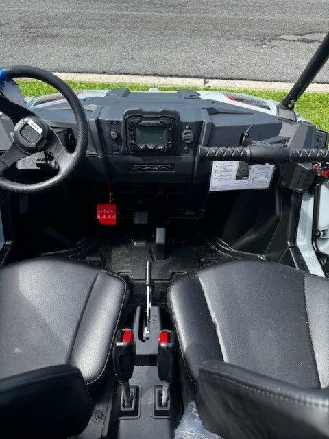 2024 POLARIS RZR 200 EFI ATV