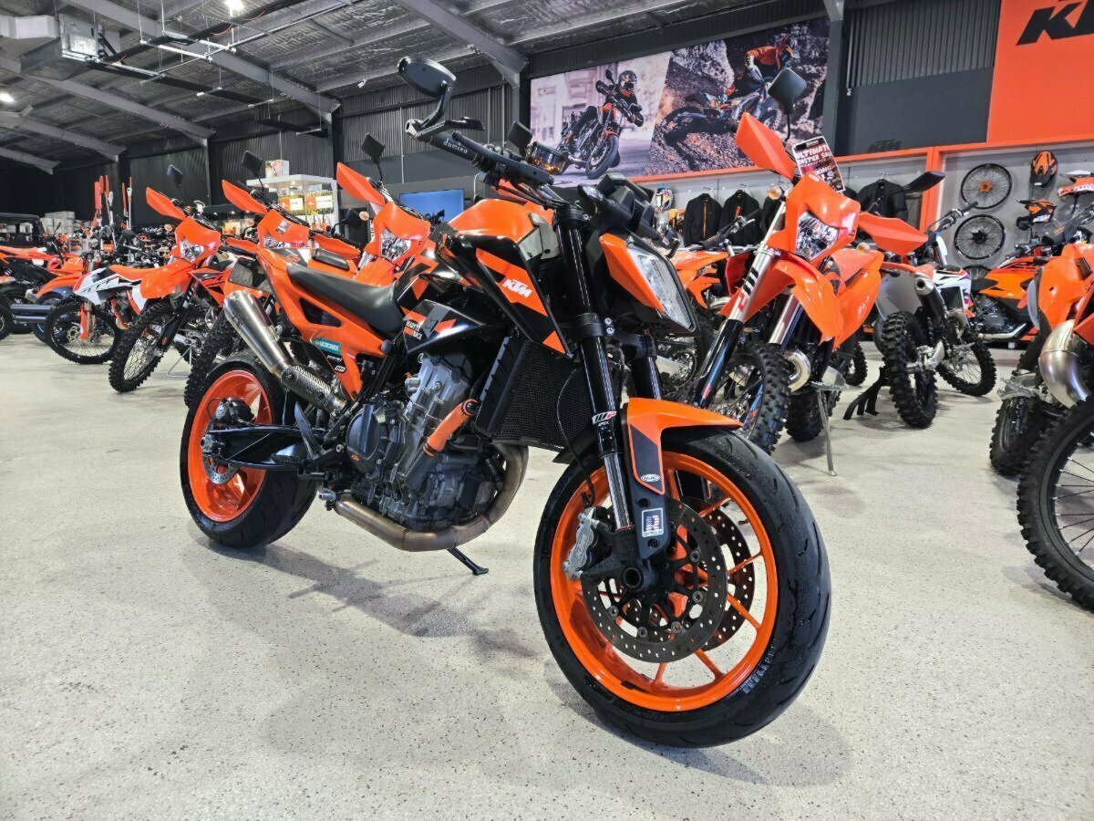 2022 KTM DUKE GP DUAL SPORTS