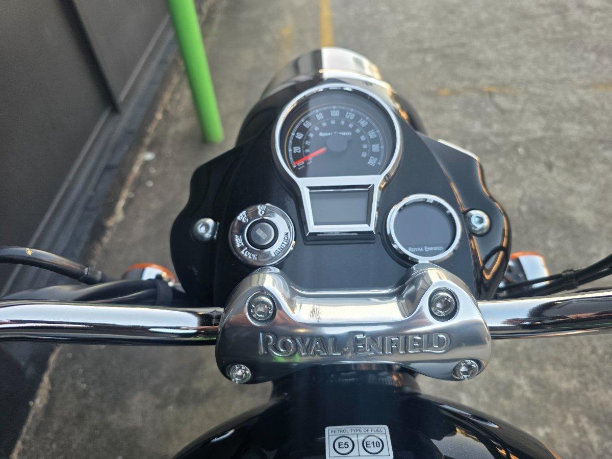 2025 ROYAL ENFIELD CLASSIC 650 ROAD