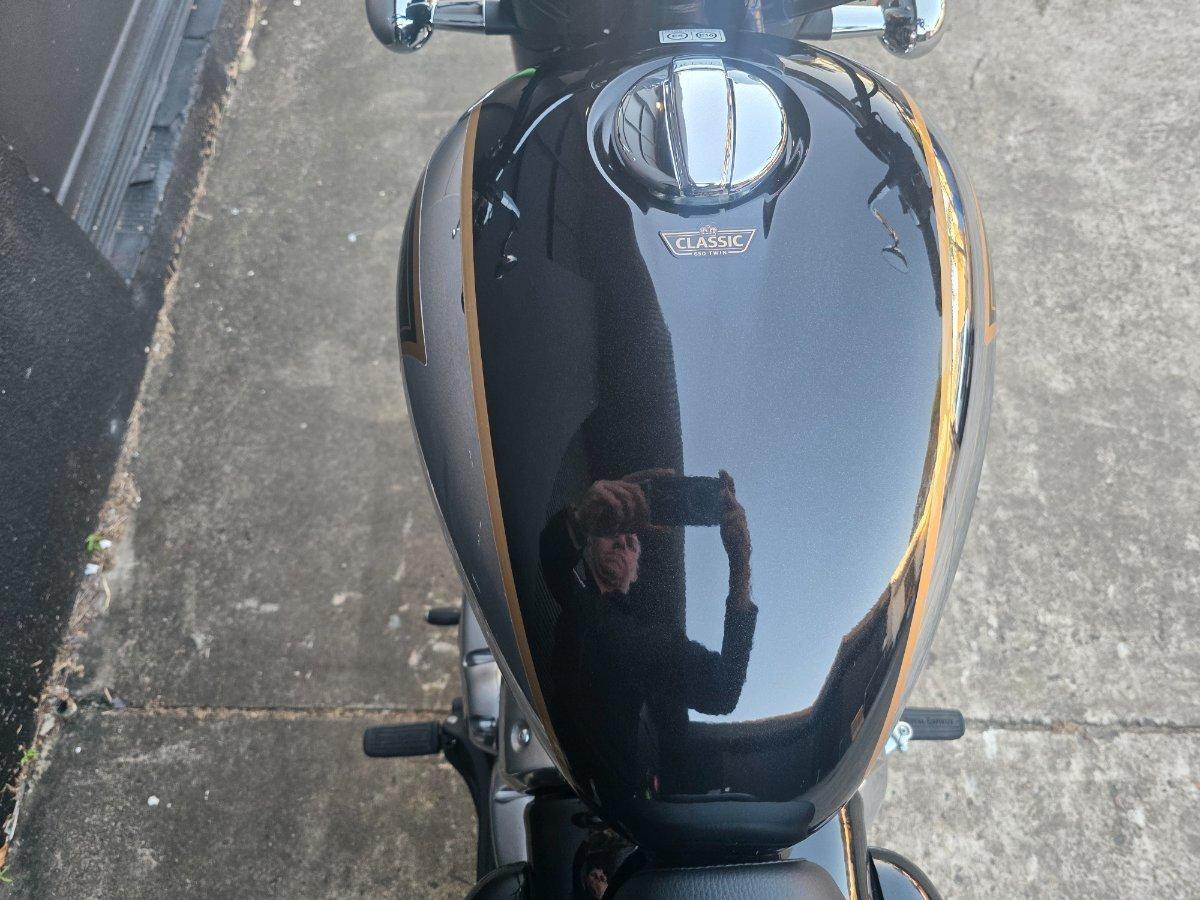 2025 ROYAL ENFIELD CLASSIC 650 ROAD