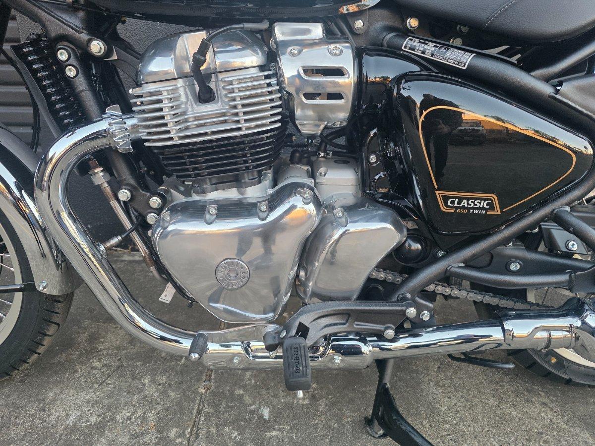 2025 ROYAL ENFIELD CLASSIC 650 ROAD