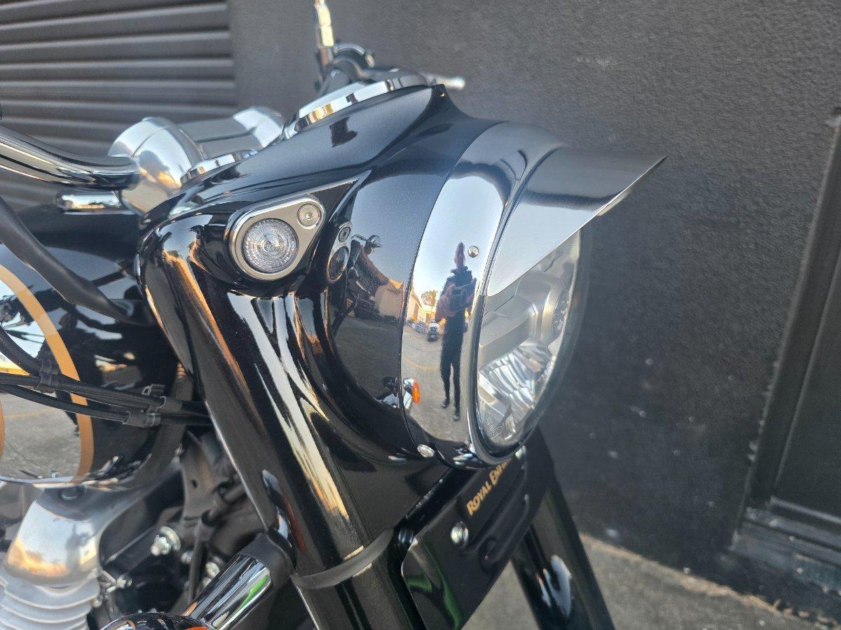 2025 ROYAL ENFIELD CLASSIC 650 ROAD