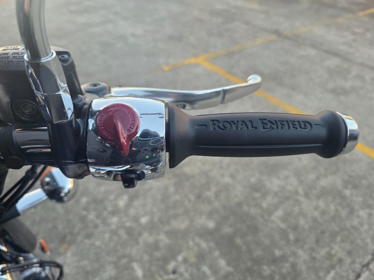 2025 ROYAL ENFIELD CLASSIC 650 ROAD