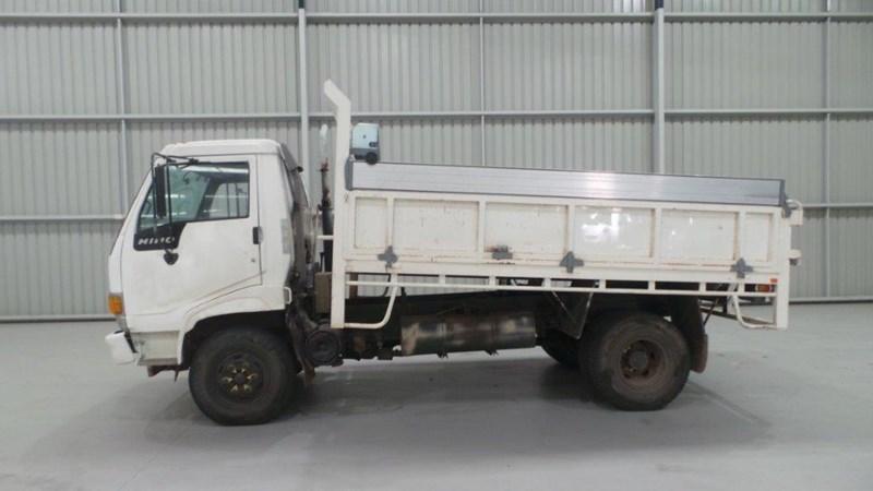 1994 HINO FC