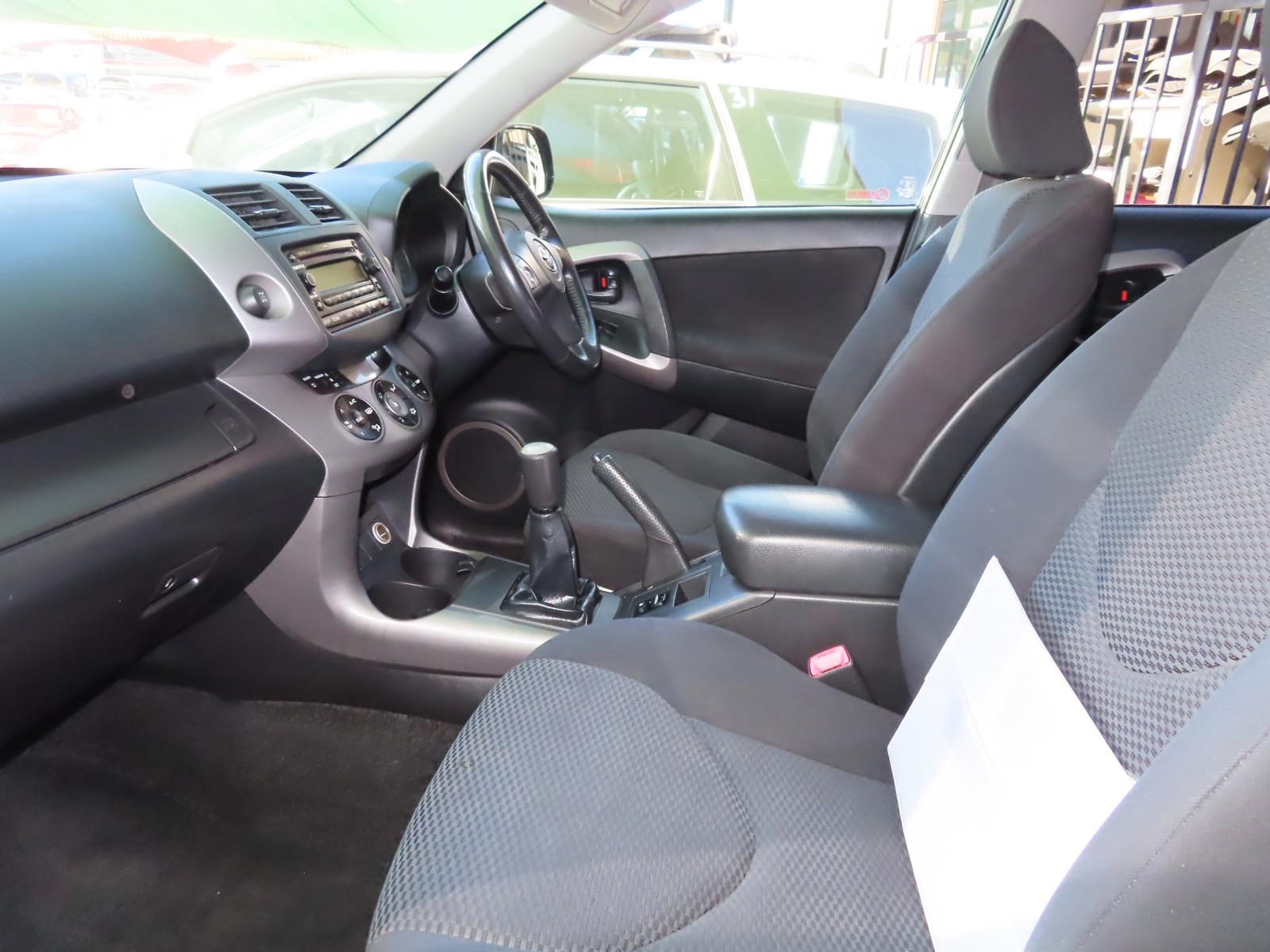 2006 TOYOTA RAV4 ACA33R CRUISER L (4x4) 5 SP MANUAL 4D WAGON