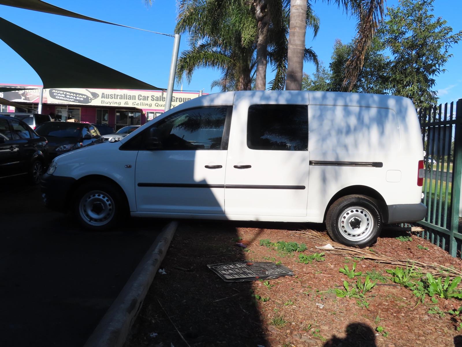 2008 VOLKSWAGEN CADDY 2K MY08 1.6 5 SP MANUAL VAN