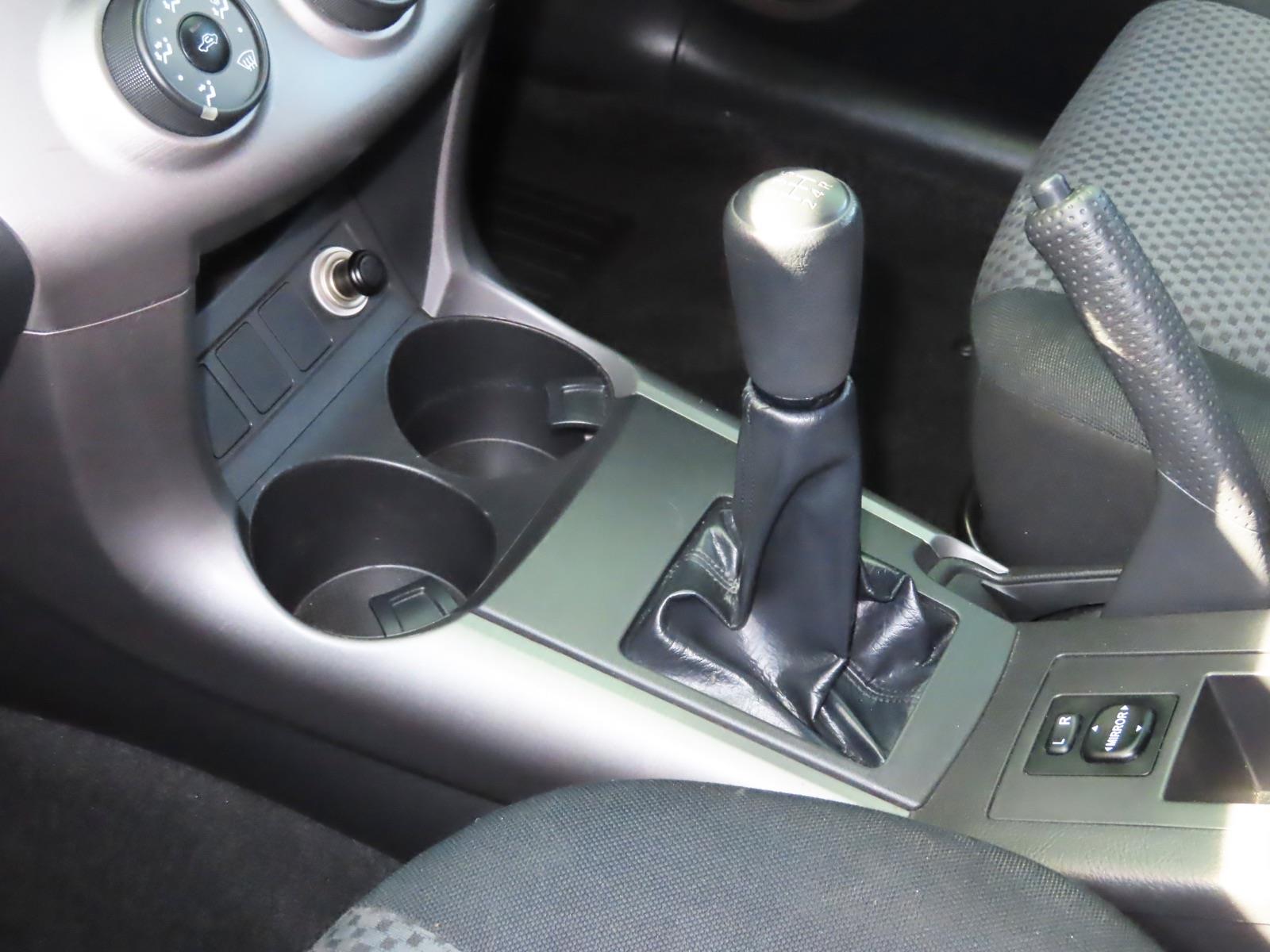 2006 TOYOTA RAV4 ACA33R CV (4x4) 5 SP MANUAL 4D WAGON