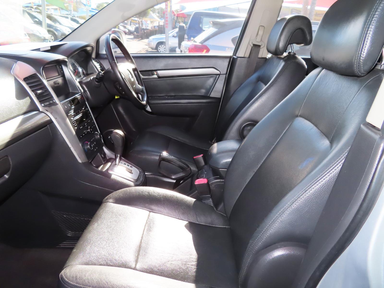 2006 HOLDEN CAPTIVA CG CX (4x4) 5 SP AUTOMATIC 4D WAGON