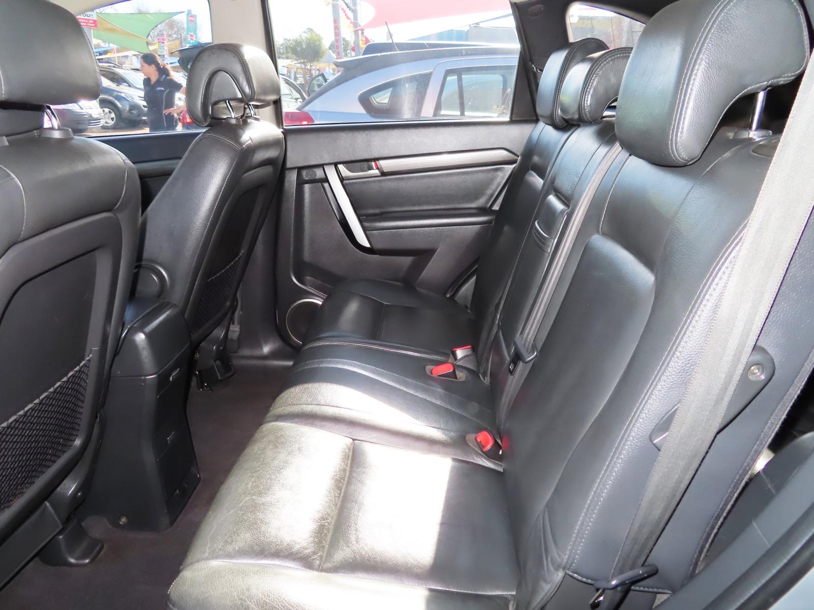 2006 HOLDEN CAPTIVA CG CX (4x4) 5 SP AUTOMATIC 4D WAGON