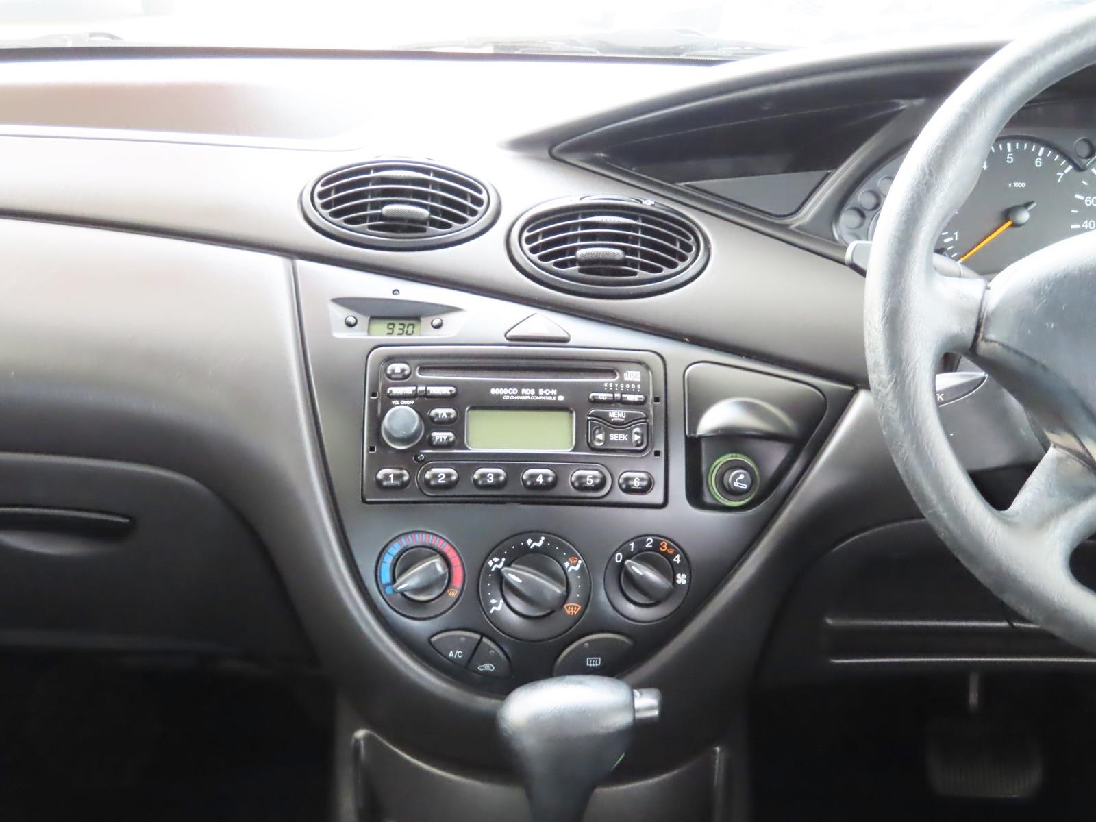 2004 FORD FOCUS LR CL 4 SP AUTOMATIC 5D HATCHBACK