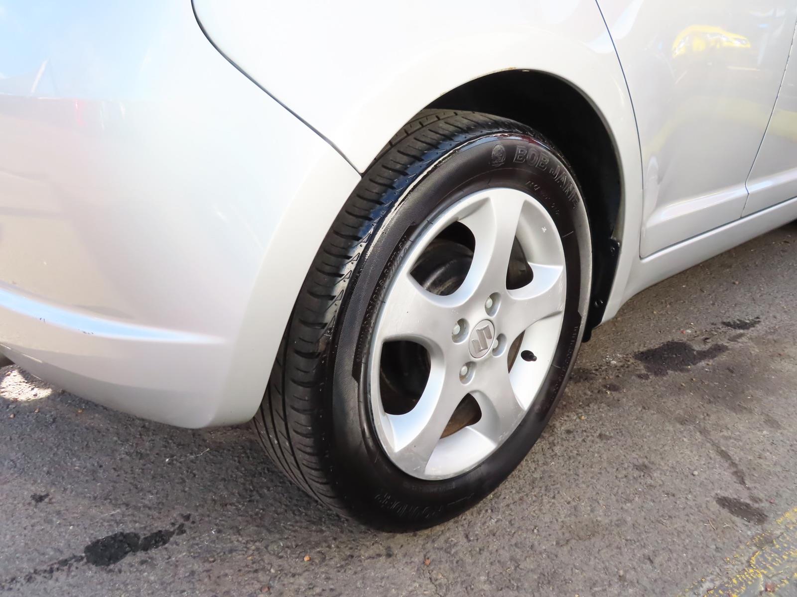 2005 SUZUKI SWIFT EZ 5 SP MANUAL 5D HATCHBACK