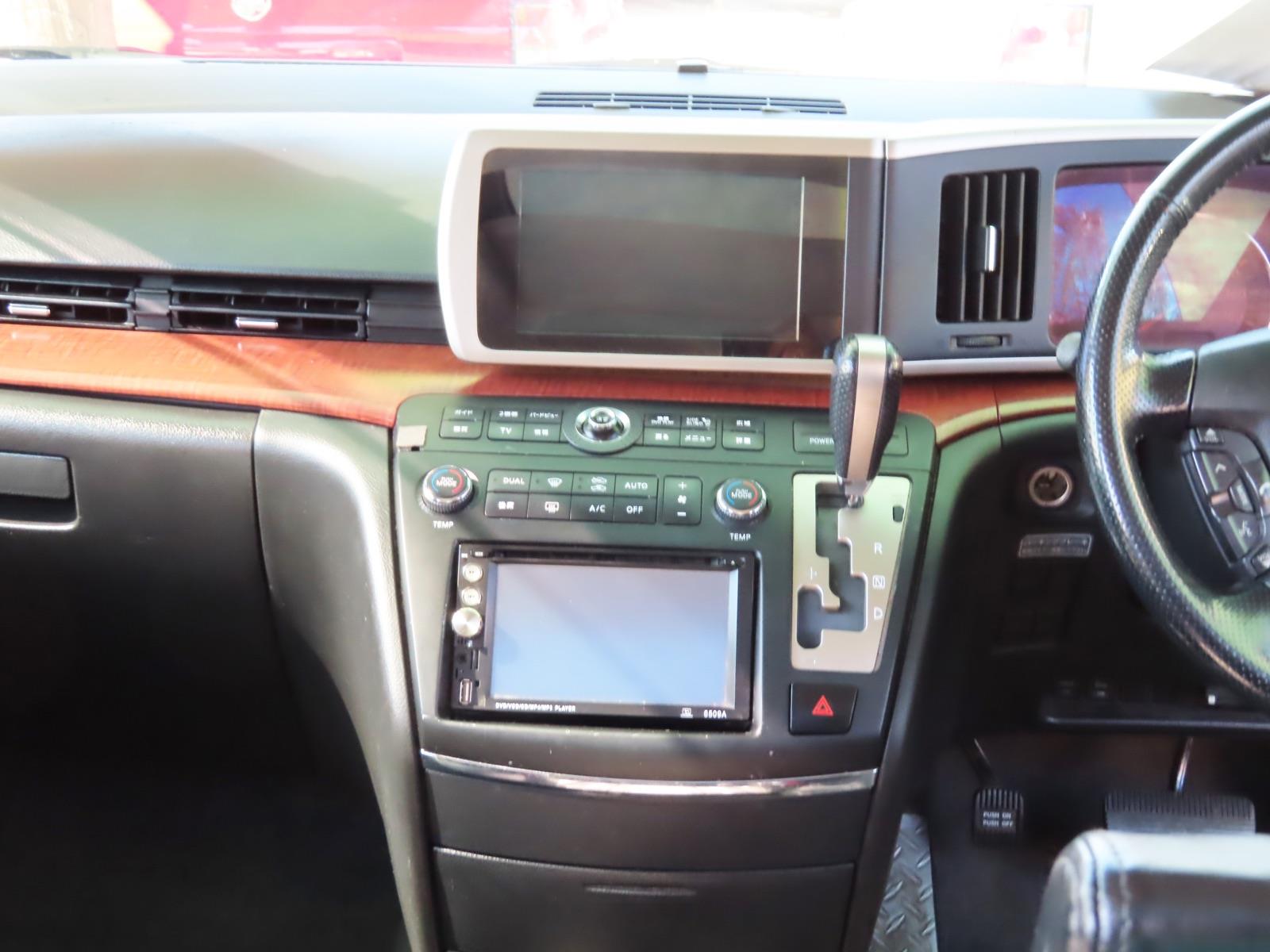 2005 NISSAN ELGRAND E51 5 SP AUTOMATIC