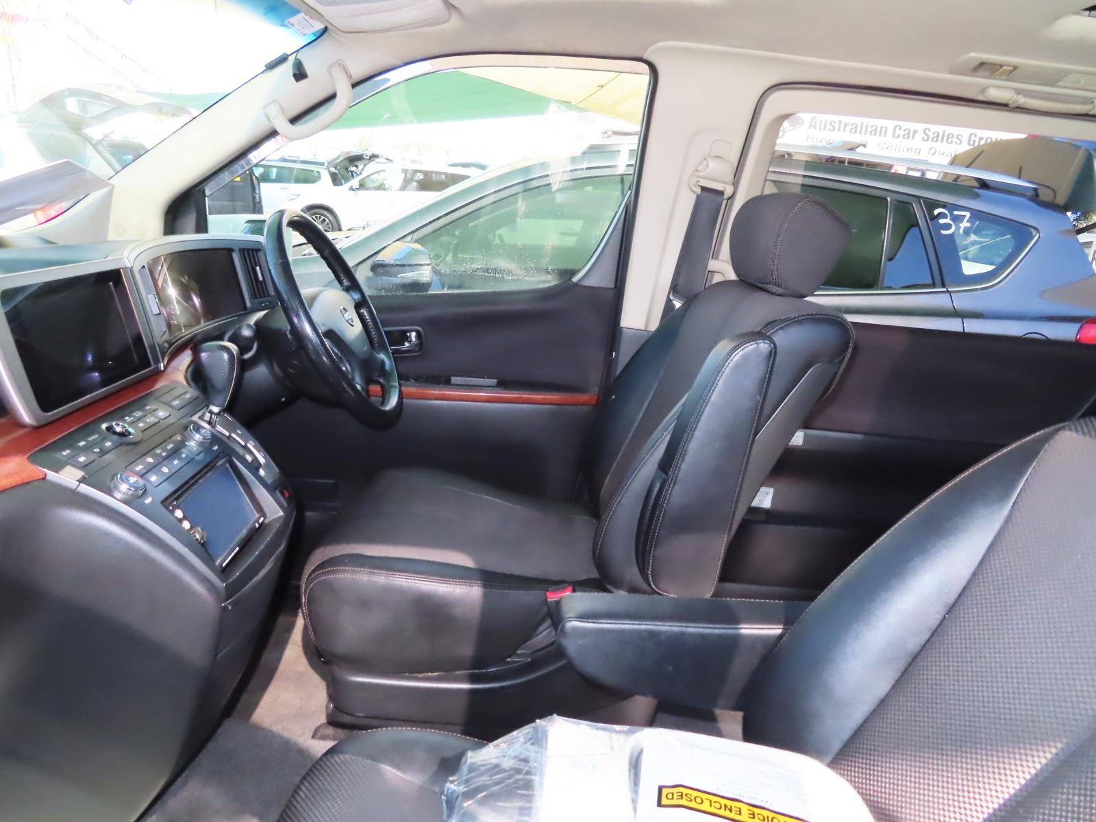 2005 NISSAN ELGRAND E51 5 SP AUTOMATIC
