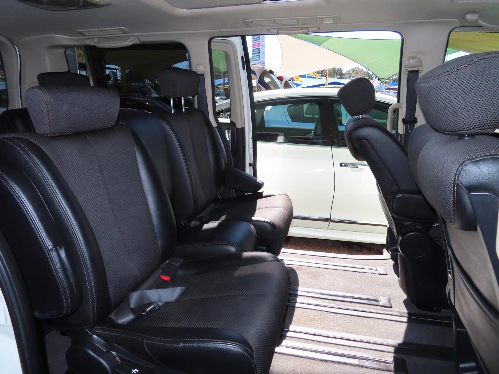 2005 NISSAN ELGRAND E51 5 SP AUTOMATIC
