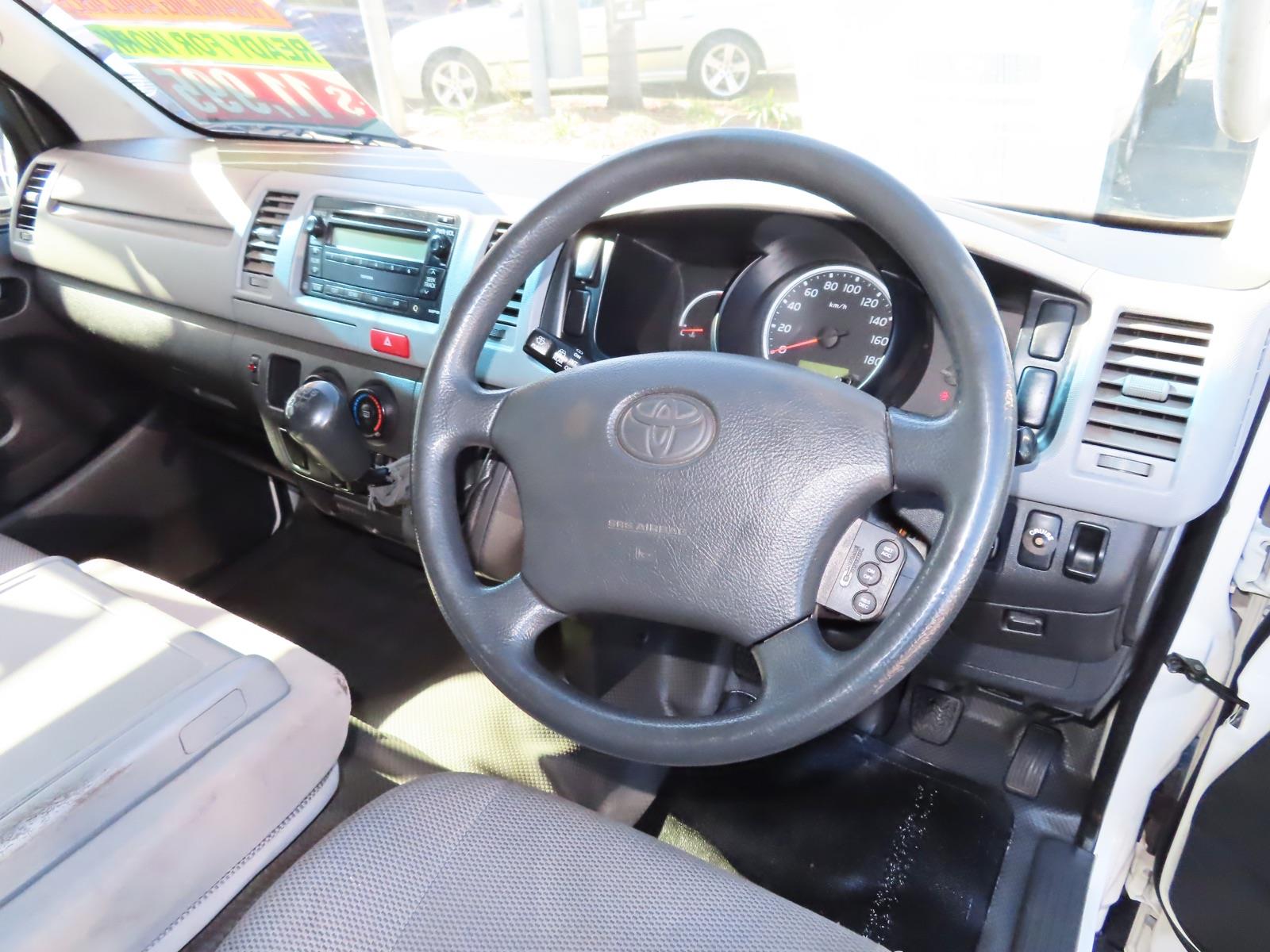2006 TOYOTA HIACE TRH201R LWB 5 SP MANUAL 4D VAN