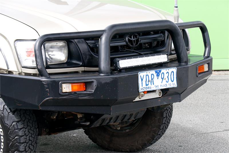 2002 TOYOTA HILUX KZN165R MANUAL UTILITY