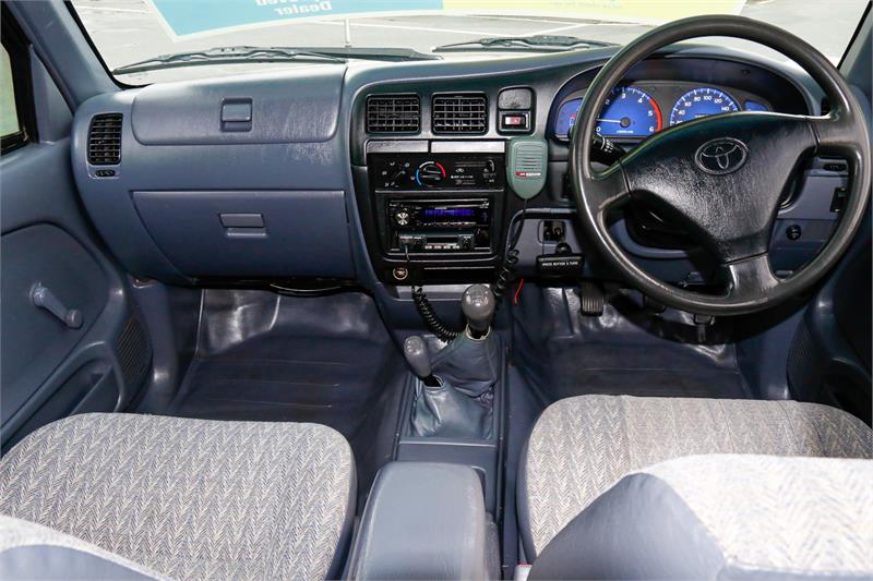 2002 TOYOTA HILUX KZN165R MANUAL UTILITY