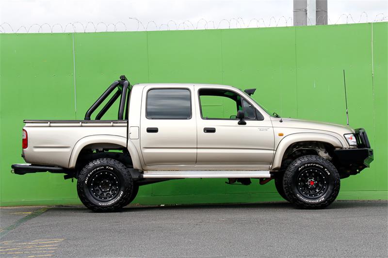 2002 TOYOTA HILUX KZN165R MANUAL UTILITY