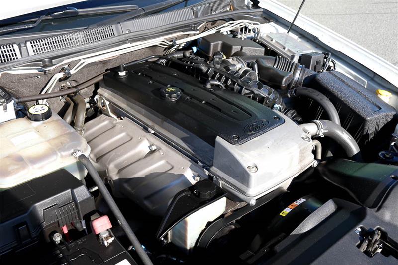 2015 FORD FALCON UTE FG X SPORTS AUTOMATIC CAB CHASSIS