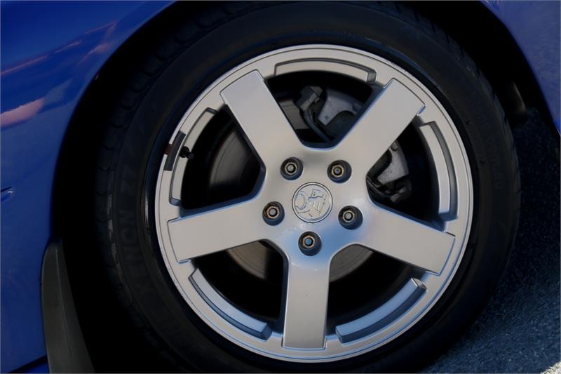 2005 HOLDEN COMMODORE VZ SV6 SPORTS AUTOMATIC SEDAN