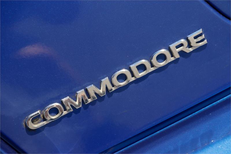 2005 HOLDEN COMMODORE VZ SV6 SPORTS AUTOMATIC SEDAN