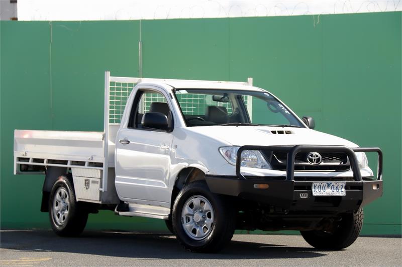 2010 TOYOTA HILUX KUN26R SR MANUAL CAB CHASSIS