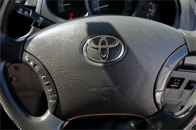 2010 TOYOTA HILUX KUN26R SR MANUAL CAB CHASSIS