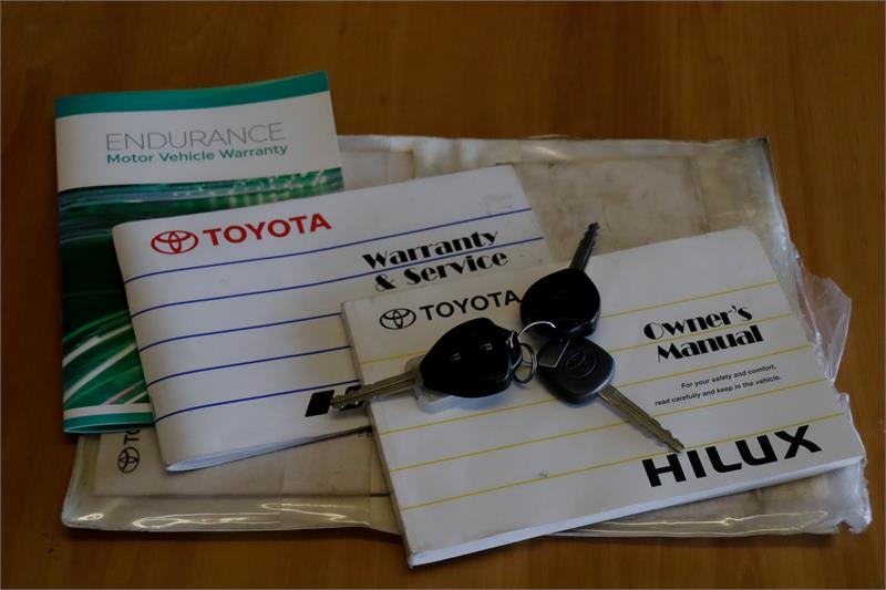 2010 TOYOTA HILUX KUN26R SR MANUAL CAB CHASSIS