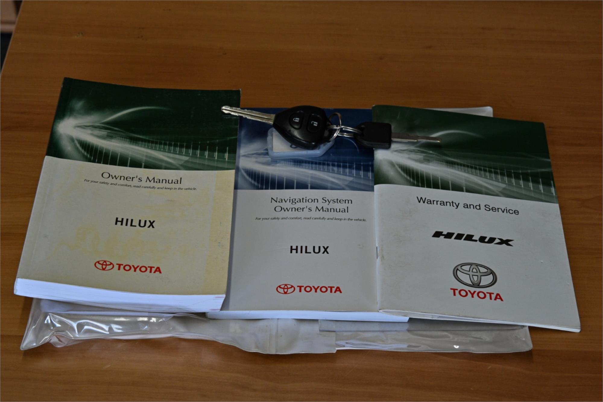 2014 TOYOTA HILUX KUN26R SR5 AUTOMATIC UTILITY